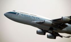 Cathay Pacific uçağı türbülansa girdi: 10 kişi yaralandı