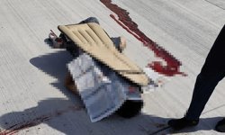 Cizre'de hafif ticari aracın çarptığı işçi hayatını kaybetti