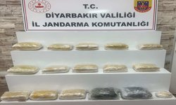 Diyarbakır'da 198 kilo uyuşturucu madde sentetik hap ele geçirildi