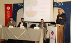 Diyarbakır'da 'Eğitim ve Maneviyat' Paneli Gerçekleştirildi