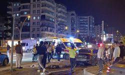 Diyarbakır'da kontrolden çıkan otomobil kaza yaptı: 2 yaralı