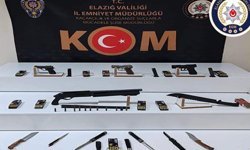 Elazığ'da silah ticareti operasyonu: 2 şüpheli yakalandı