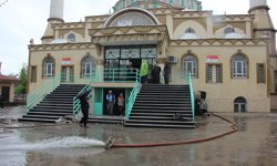Gaziantep'te camiyi su bastı: İmam, cemaat ve esnaf kalıcı çözüm istedi