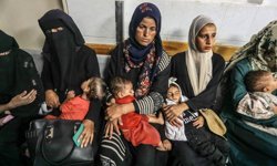 'Görmezden geliyormuş gibi bakın': Gazze'de annelerin açlık çığlığı