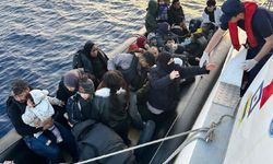 İzmir açıklarında 39 düzensiz göçmen yakalandı