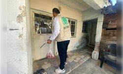 İzmir Umut Kervanı yüzlerce aileye kurban eti ulaştırdı