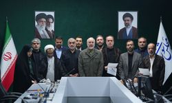 Kalibaf: Büyük ve tarih yazıcı bir savaşta düşmanı geri püskürtüyoruz