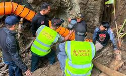 Laos'ta altın aramak için yerin 100 metre altında mahsur kalan define avcılarından yeni haber