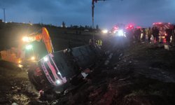 Malatya'da yolcu otobüsü devrildi: 4 ölü 15 yaralı