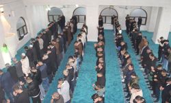 Mardin'de bayram namazı dualarla eda edildi