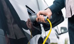 Şarj istasyonlarında güvenlik önlemleri: Elektrikli araç kullanıcıları nelere dikkat etmeli?