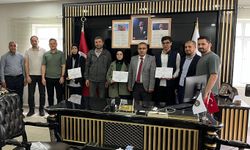Sasonlu öğrenciler siyer yarışmasında umre ödülü kazandı