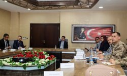 Siirt'te 'Sosyal Risk Haritaları, Aile Rehberi ve Çocuklar Güvende' sistemi değerlendirildi
