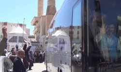 Şırnak'ta 139 Hacı adayı dualarla kutsal topraklara uğurlandı