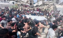Siyonist rejimin Gazze'ye saldırılarında şehit sayısı 72 bin 775'e yükseldi