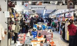 Yetimler Vakfı'ndan Van'da 300 yetim çocuğa bayramlık desteği