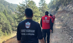 Adana Umut Kervanı Arama Kurtarma ekibi ormanda tatbikat yaptı
