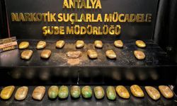 Antalya'da 14,1 kilogram eroin ele geçirildi: 3 kişi tutuklandı