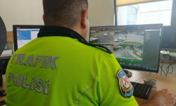 Antalya'da kuralları ihlal eden 3 bin 830 sürücüye ceza