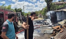 Bingöl'de ev yangını: Dumandan etkilenen 2 kişi hastaneye kaldırıldı