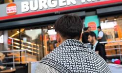 Burger King önünde protesto eylemi