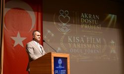 Bursa'da 'erdemli insan olma yolunda akran dostluğu' programı düzenlendi