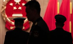 Çin'de 6 generalin Ulusal Halk Kongresi üyeliği sona erdirildi