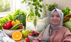 Diyetisyen Şimşek: Özellikle sıcak havalarda düzenli su tüketimi büyük önem taşıyor