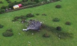 İngiltere'de donanma helikopteri düştü: 3 ölü