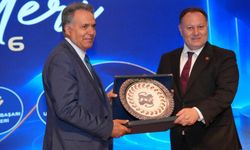 İnönü Üniversitesinde başarı ödülleri sahiplerini buldu
