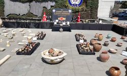 İstanbul'da kaçakçılık operasyonu: 10 bin 185 tarihi eser ele geçirildi
