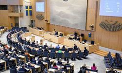 İsveç'te göçmenler için kalıcı oturum dönemi resmen sona eriyor
