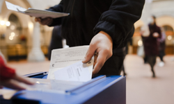 İsviçre'de göçmen karşıtı tartışmalı referandum teklifi reddedildi