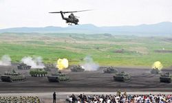 Japonya'da Fuji Ateş Gücü Tatbikatı düzenlendi