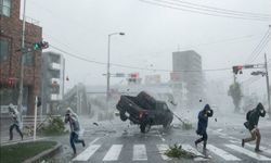 Japonya'da tayfun alarmı: 10'dan fazla kişi yaralandı