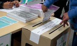 Kolombiya'da devlet başkanlığı seçiminin ikinci turu yapılacak