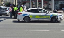 Malatya'da polis aracı ile motosiklet çarpıştı: 1 yaralı