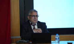 Malatya'da yönetici liderlik eğitim programında yapay zekâ ele alındı