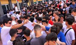 Mersin'de Karne heyecanı: Öğrenciler tatil planlarını ve gelecek hedeflerini anlattı