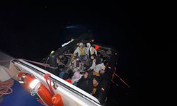 Muğla açıklarında 16 düzensiz göçmen kurtarıldı