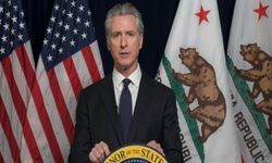 Newsom: Trump, başkanlık yarışındaki rakiplerinin geçmişlerini bakanlık aracılığıyla araştırarak susturmaya çalışıyor