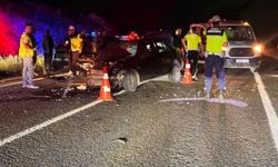 Şanlıurfa'da iki otomobil çarpıştı: 2 ölü, 6 yaralı