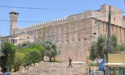 Siyonistler, İbrahim Camii'nde ezan okunmasını engellemeye devam ediyor