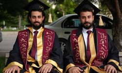 Suriyeli kardeşler üniversiteden birincilikle mezun oldular