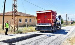 Yeşilyurt Belediyesi, kırsal mahallelerde yol çalışmalarını sürdürüyor
