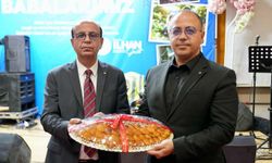 Yeşilyurt Belediyesinden mahalle muhtarlarına 'babalar günü' vefası!