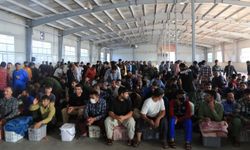 Yüzlerce Afgan mahkum, Pakistan'da serbest bırakıldı
