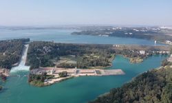 Adana'da kızının terliğini almak için girdiği baraj gölünde boğuldu