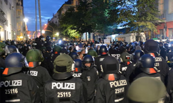 Almanya'da siyonist rejime mühimmat üreten Rheinmetall protesto edildi: Çok sayıda gözaltı