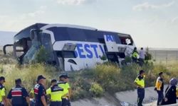 Ankara-Niğde Otoyolu'nda yolcu otobüsü devrildi: 44 yaralı